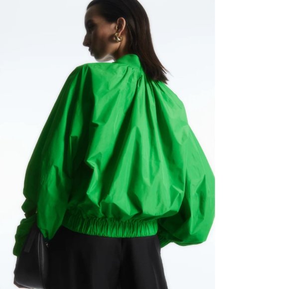 COS VOLUMINOUS CROPPED BOMBER JACKET - SIZE 6 - Picture 4 of 9